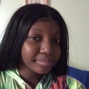 Meet your Posher, Zenae